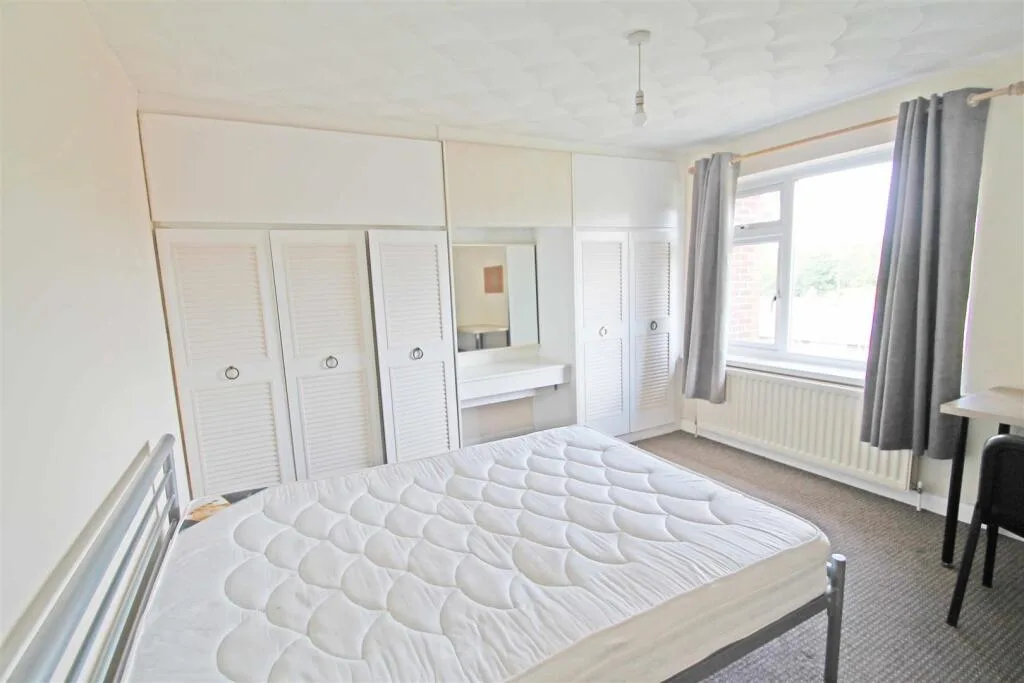 4 bedroom house for rent