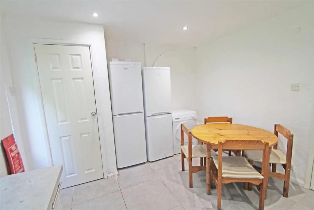 4 bedroom house for rent