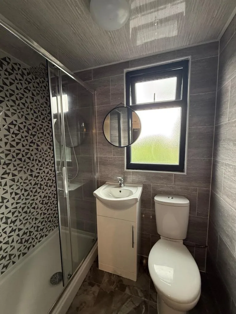 6 bedroom terraced house for rent