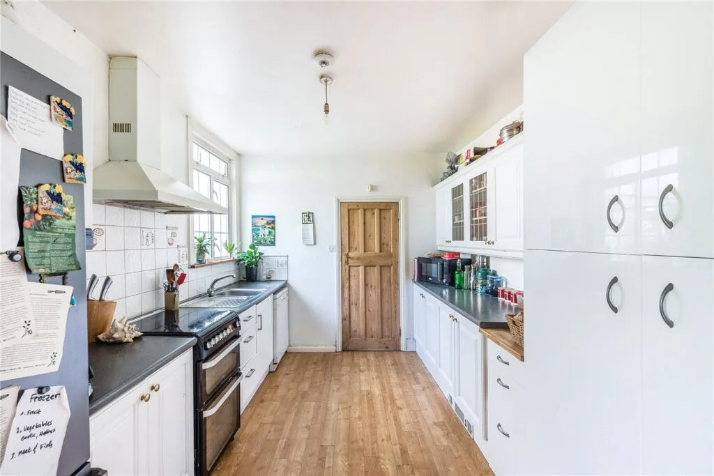 4 bedroom terraced house for rent