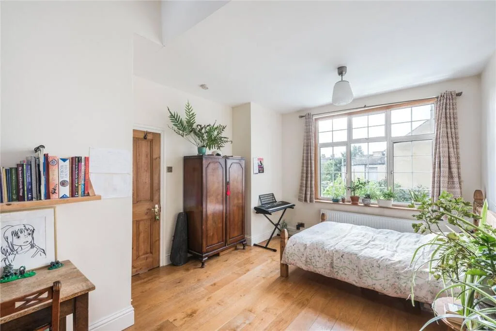 4 bedroom terraced house for rent