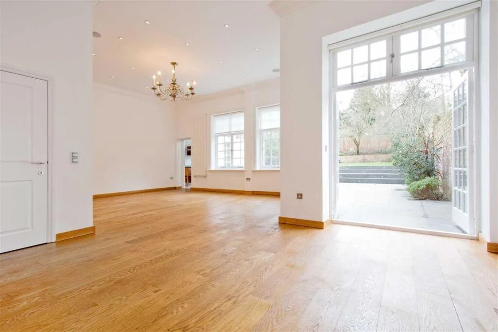 4 bedroom flat for rent