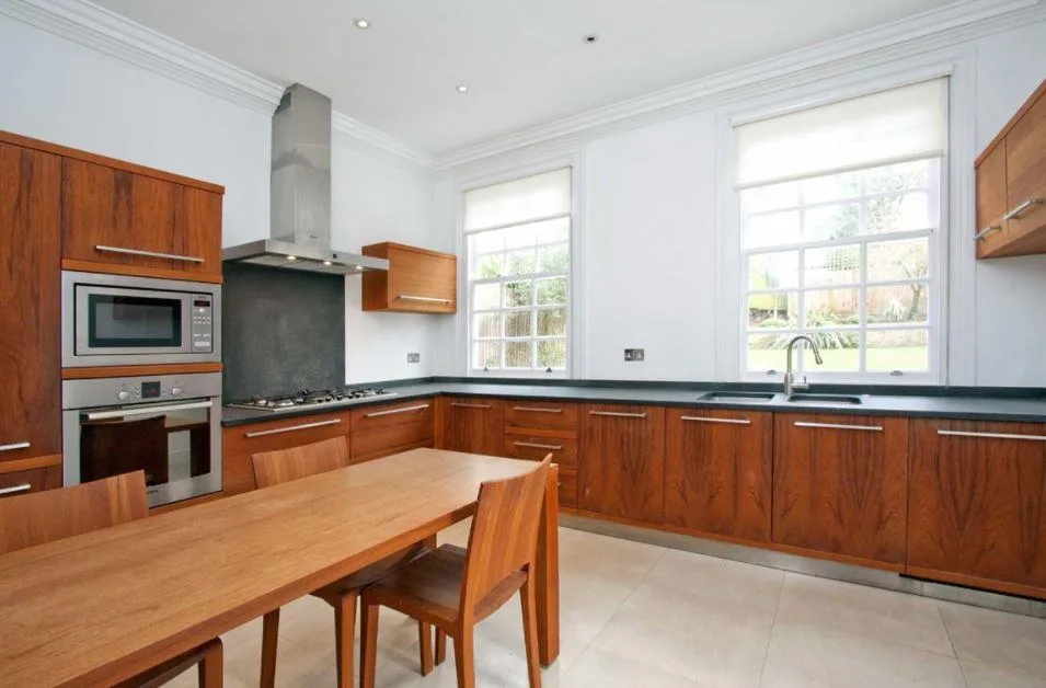 4 bedroom flat for rent