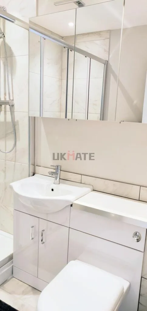 4 bedroom flat for rent