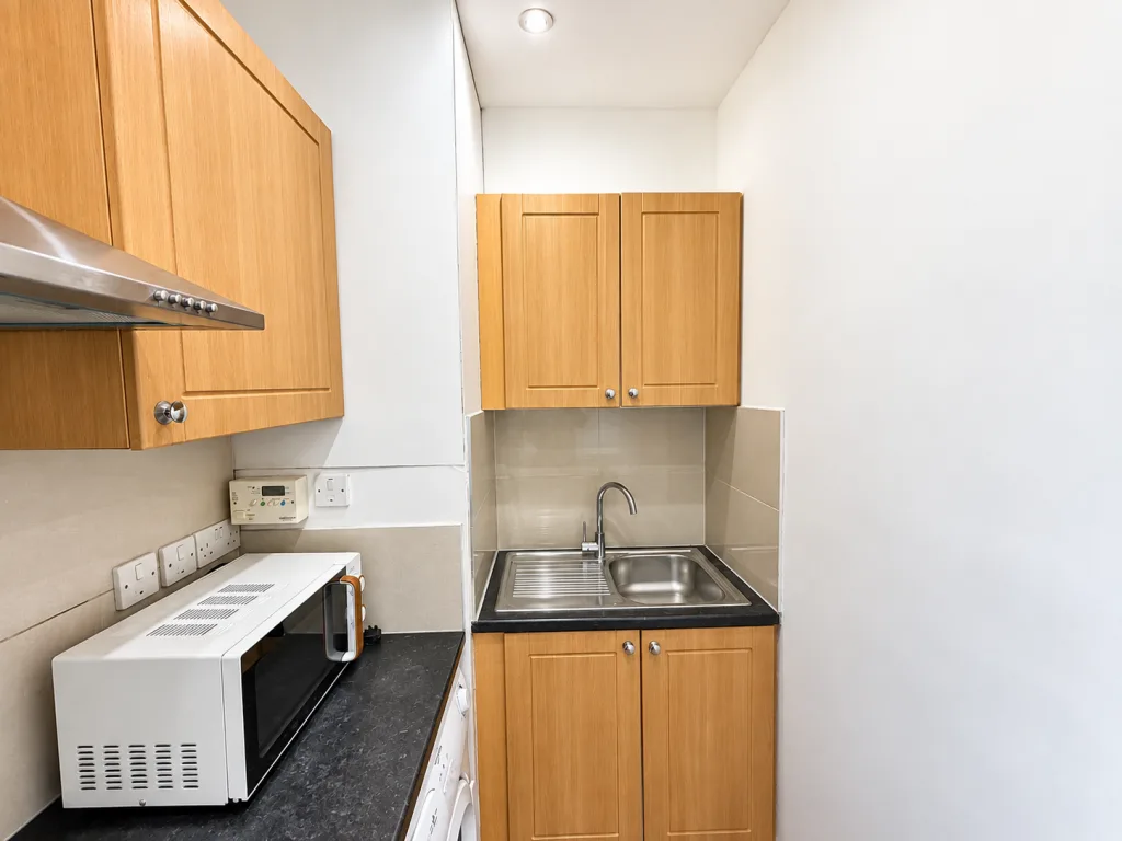 Studio flat for rent