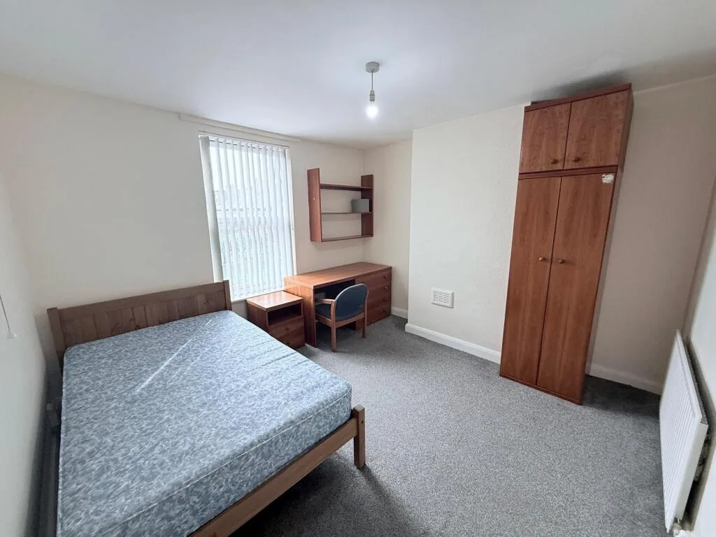 2 bedroom house for rent