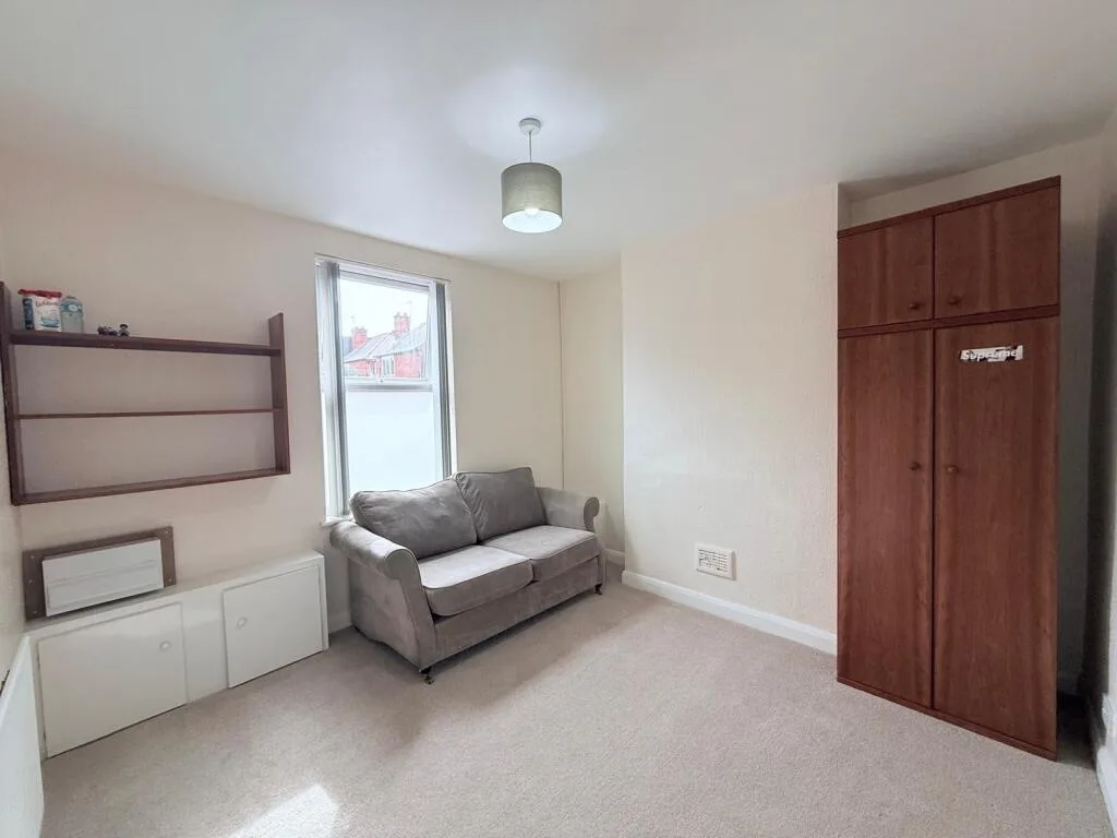 2 bedroom house for rent