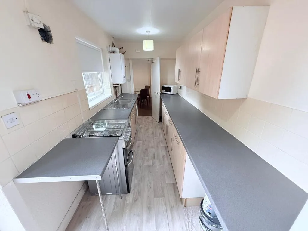 2 bedroom house for rent