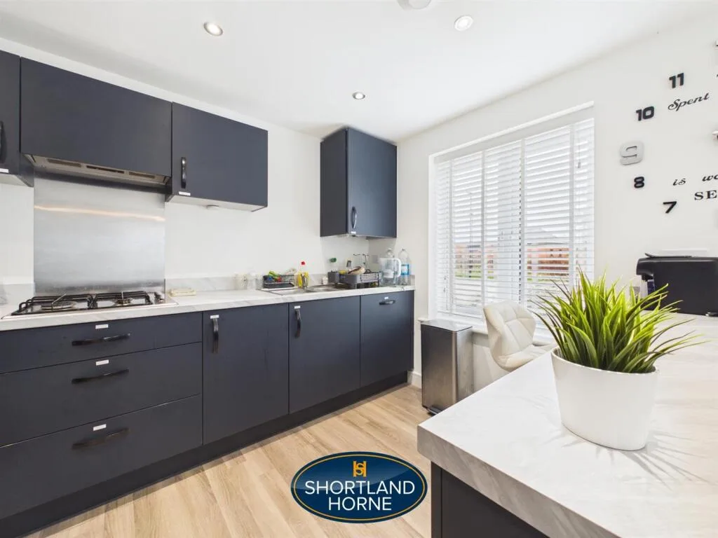 4 bedroom detached house for rent