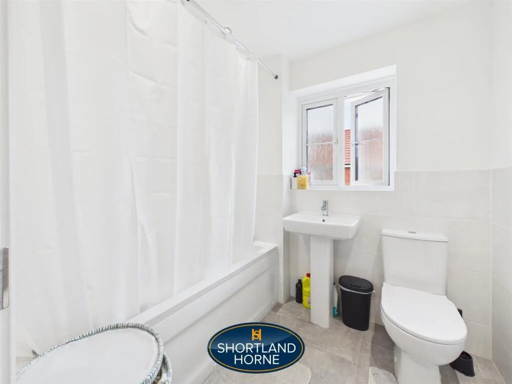 4 bedroom detached house for rent