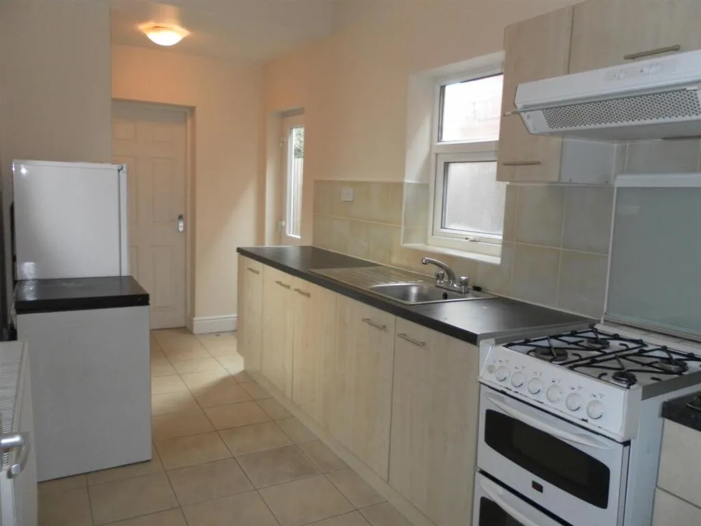 4 bedroom terraced house for rent