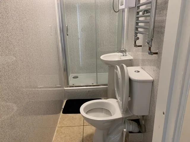 3 bedroom semi-detached house for rent