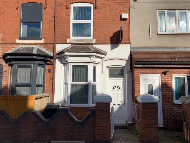 3 bedroom semi-detached house for rent