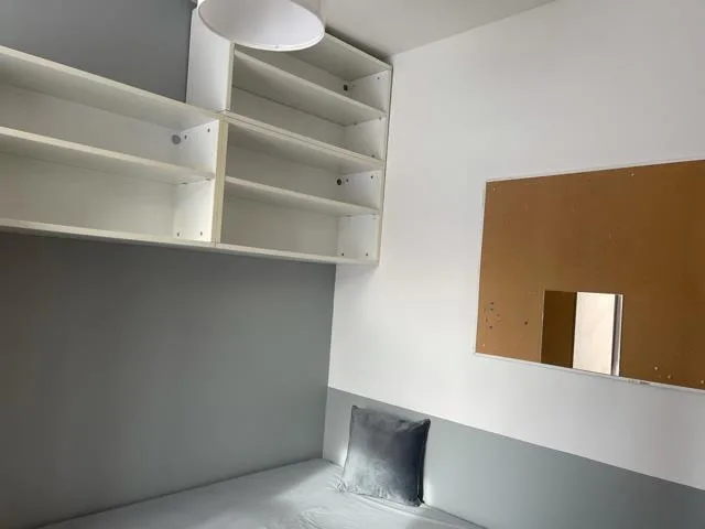5 bedroom semi-detached house for rent