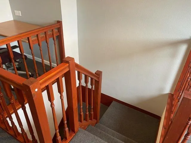 5 bedroom semi-detached house for rent