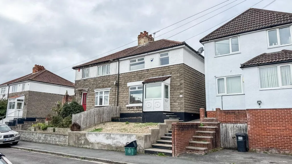 3 bedroom semi-detached house for rent