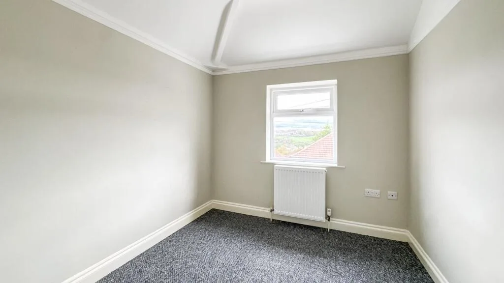 3 bedroom semi-detached house for rent