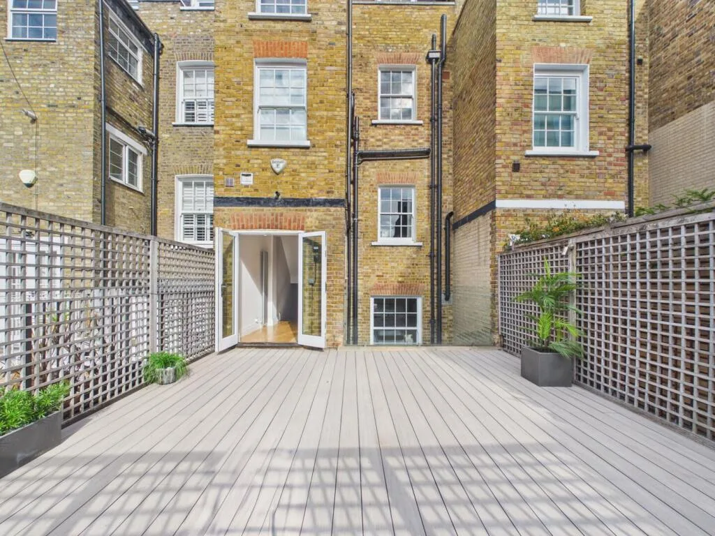4 bedroom terraced house for rent