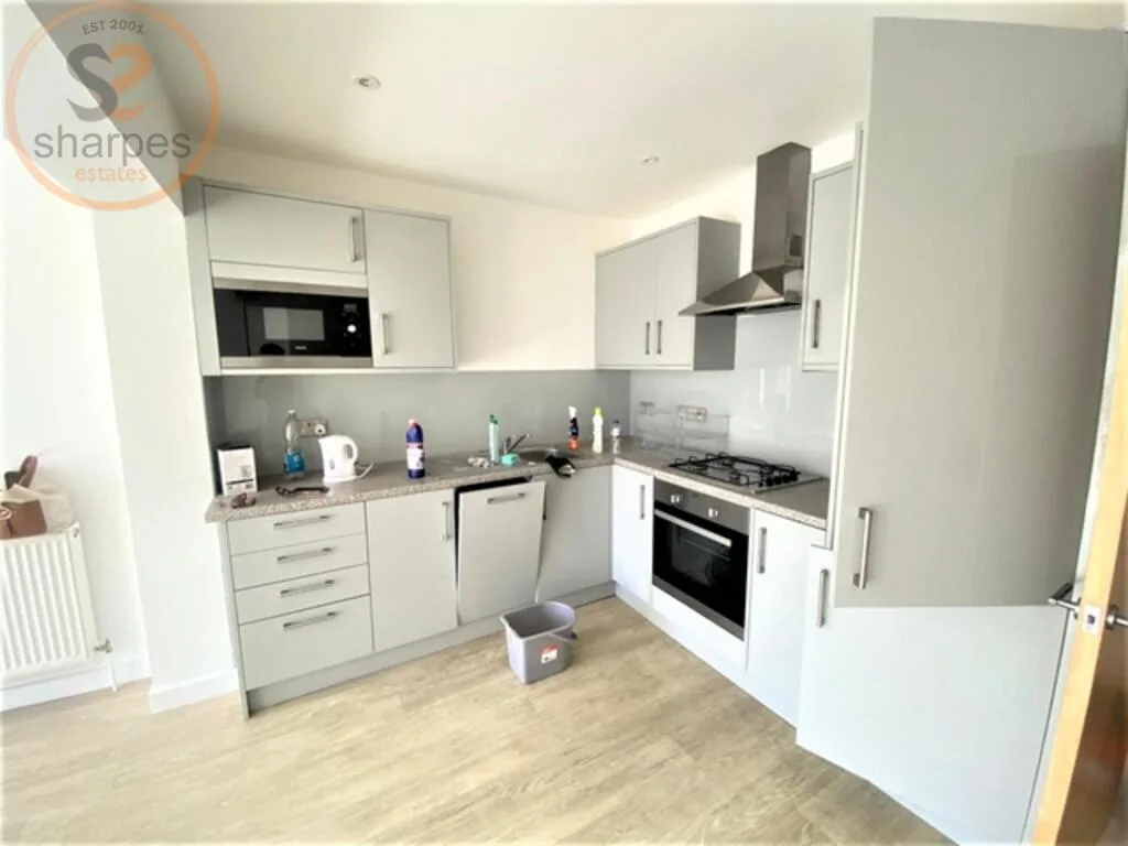 3 bedroom maisonette for rent