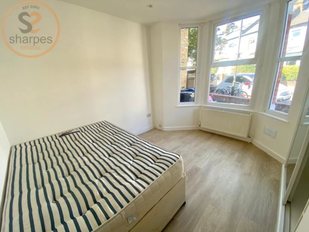 3 bedroom maisonette for rent
