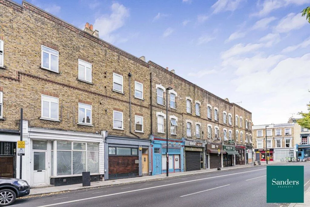 5 bedroom flat for rent