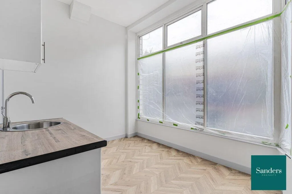 5 bedroom flat for rent
