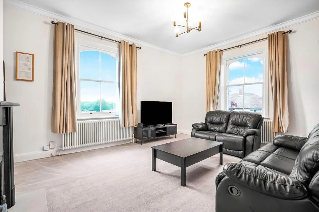3 bedroom flat for rent