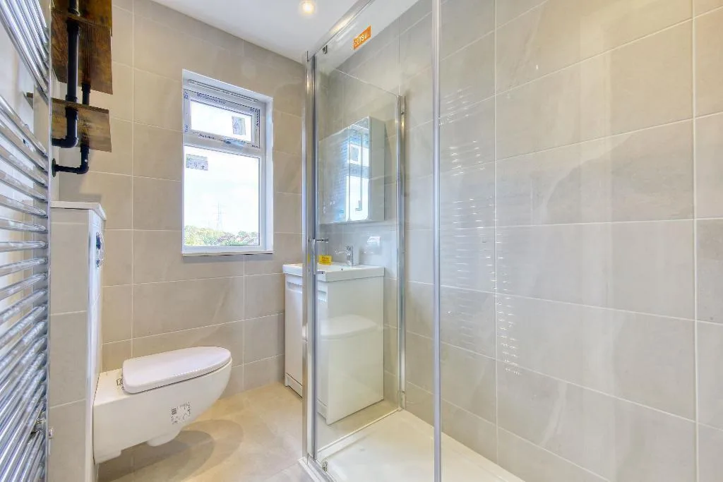 3 bedroom flat for rent