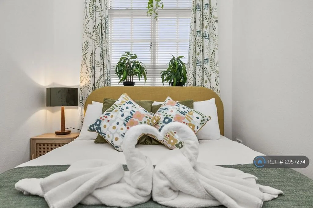 2 bedroom flat for rent