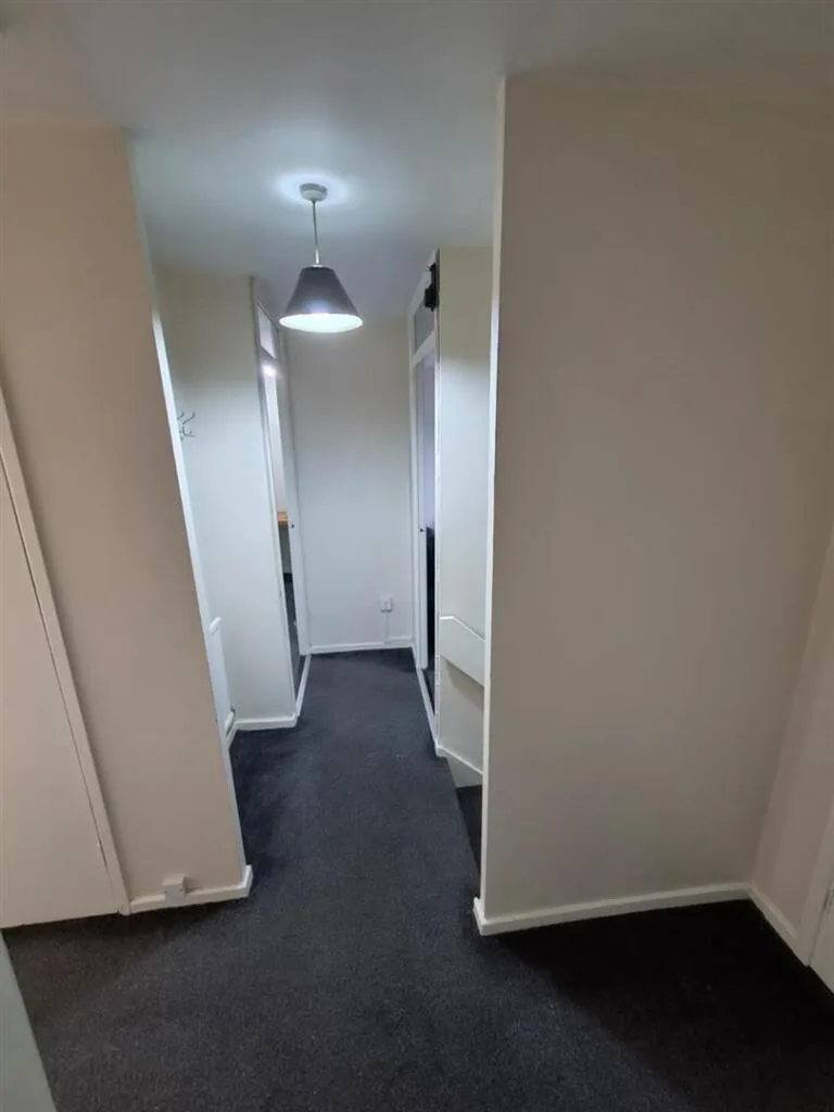 2 bedroom maisonette for rent