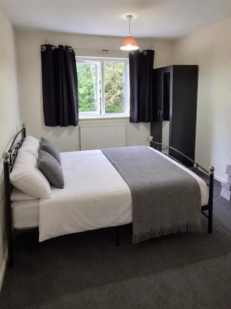 2 bedroom maisonette for rent