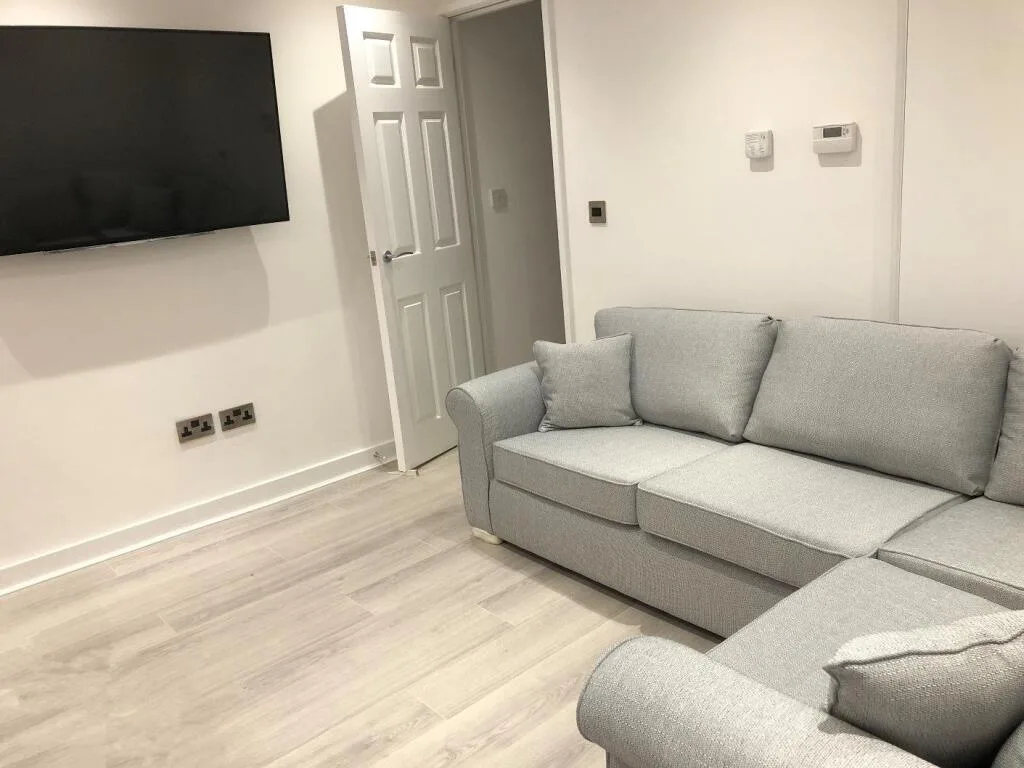 6 bedroom terraced house for rent