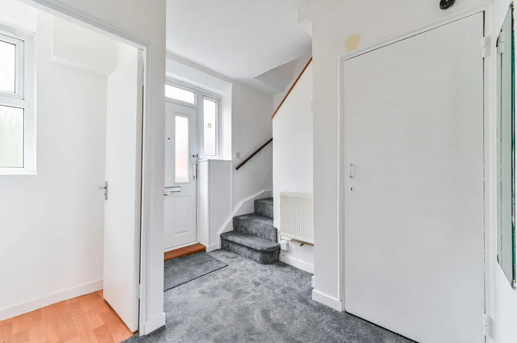 3 bedroom maisonette for rent