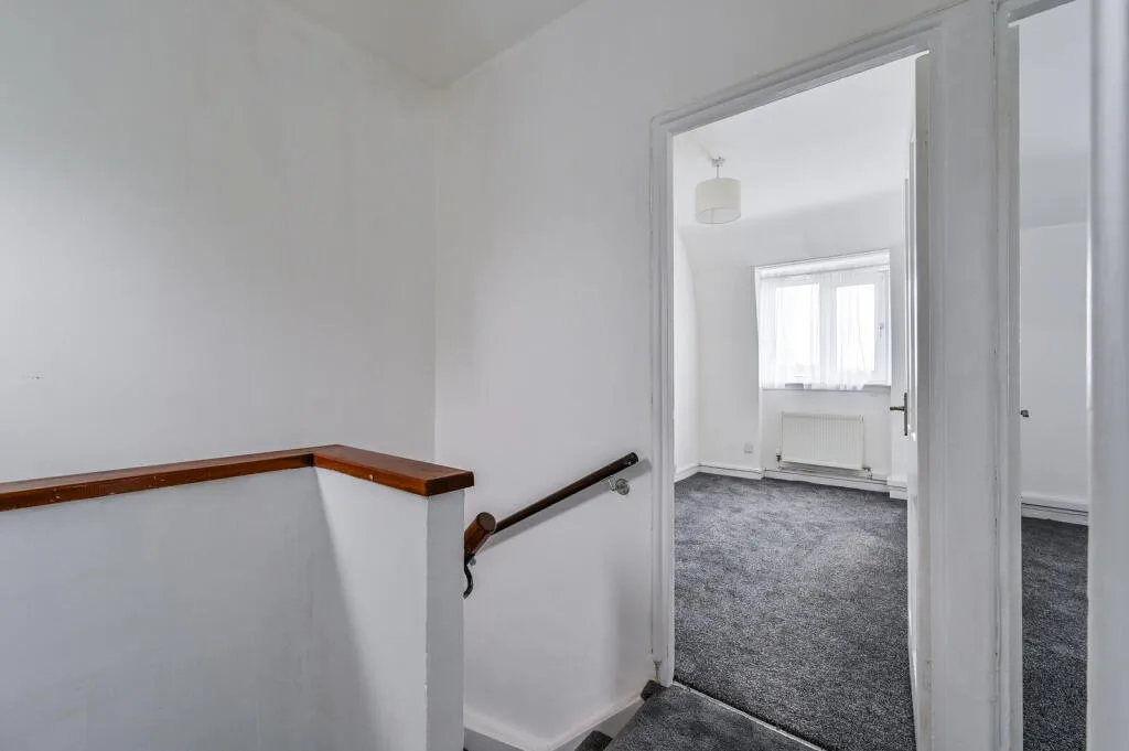 3 bedroom maisonette for rent