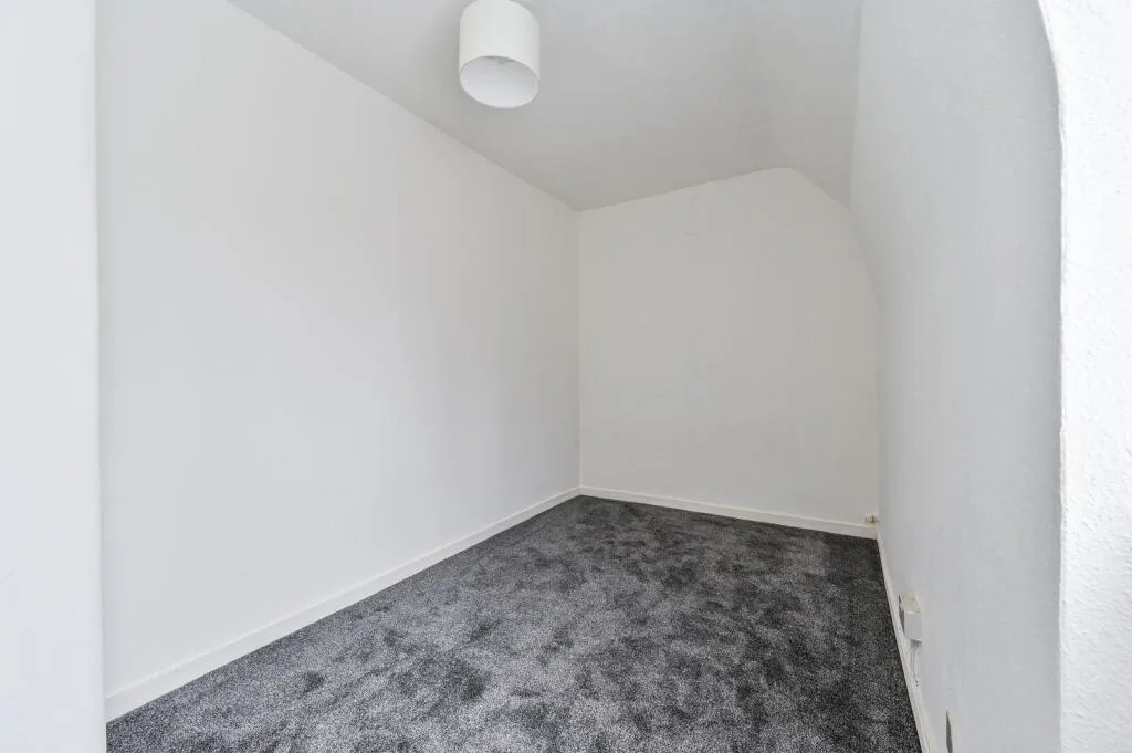 3 bedroom maisonette for rent