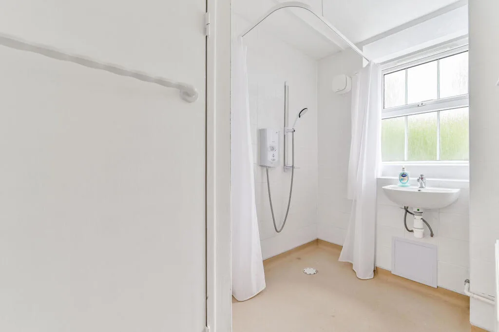 3 bedroom maisonette for rent