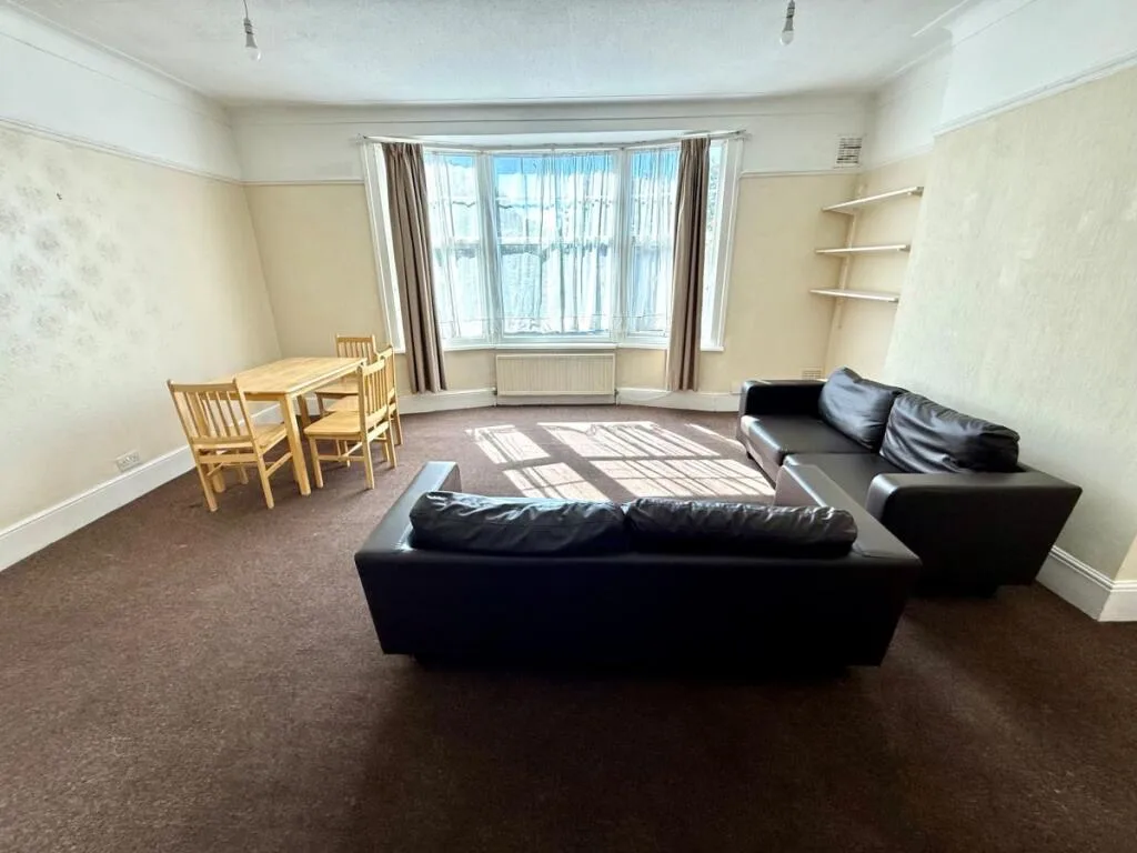 2 bedroom flat for rent