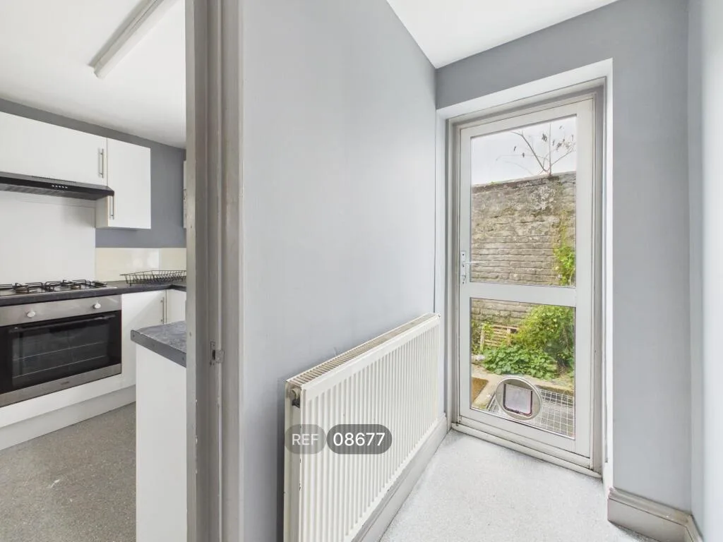 5 bedroom terraced house for rent