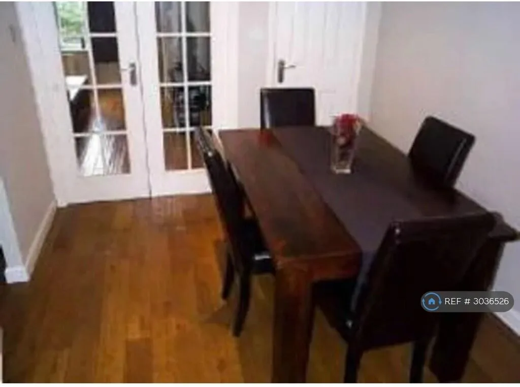 3 bedroom end of terrace house for rent