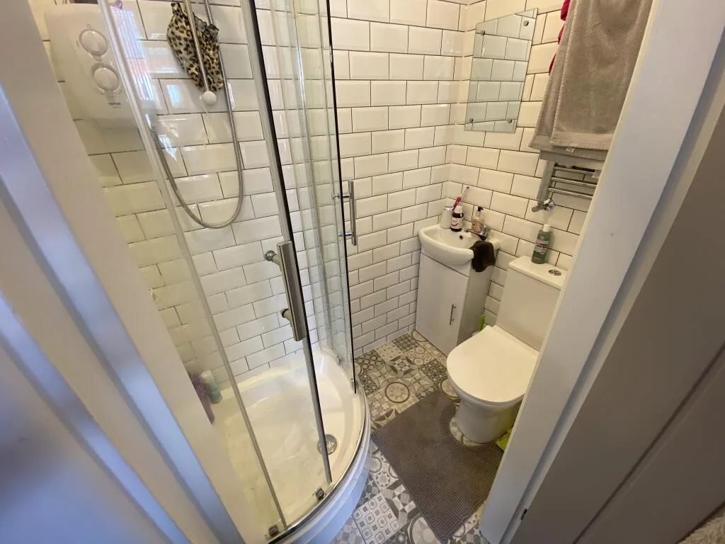 1 bedroom house for rent