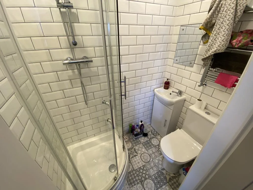1 bedroom house for rent