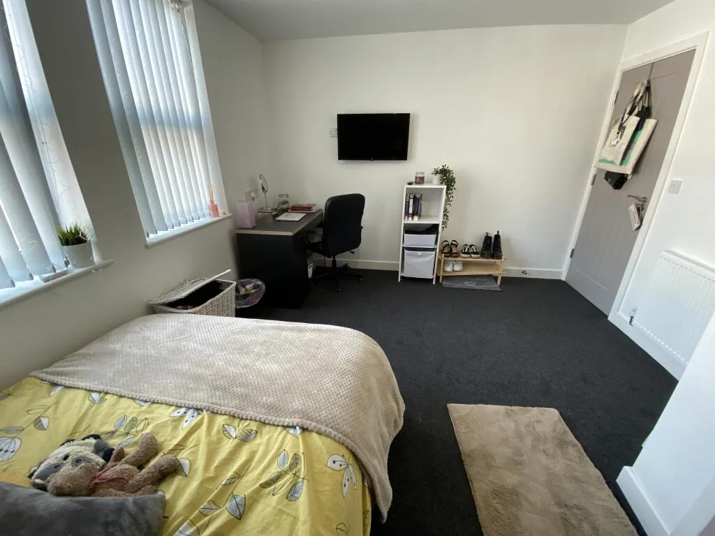 1 bedroom house for rent