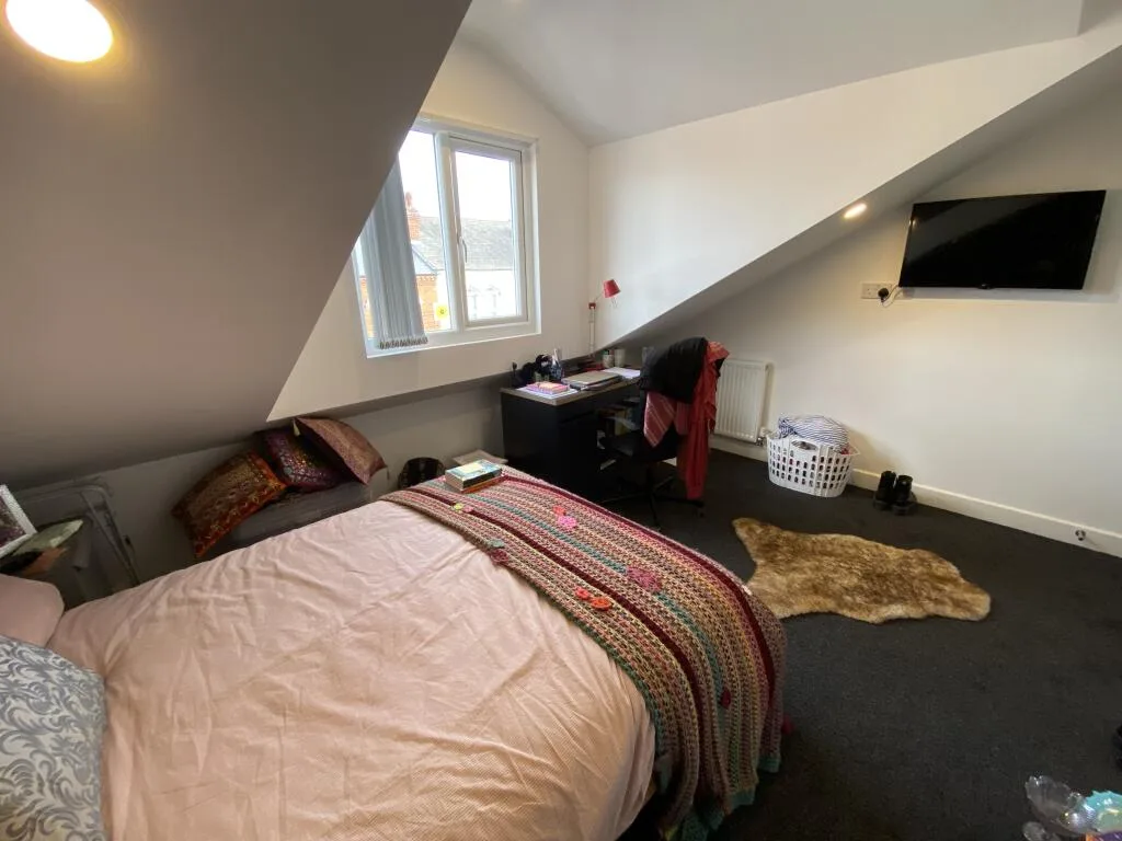 1 bedroom house for rent