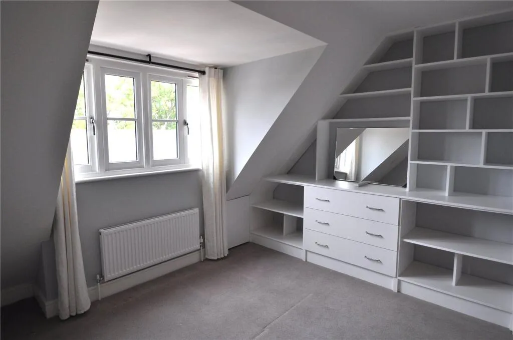 4 bedroom semi-detached house for rent