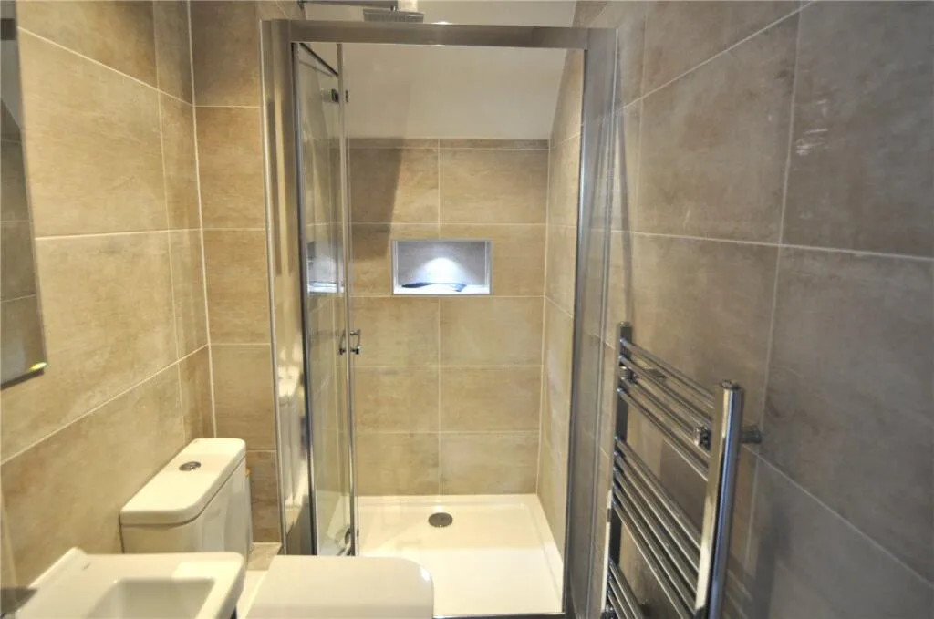 4 bedroom semi-detached house for rent