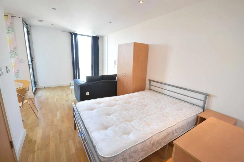 Studio apartment for rent