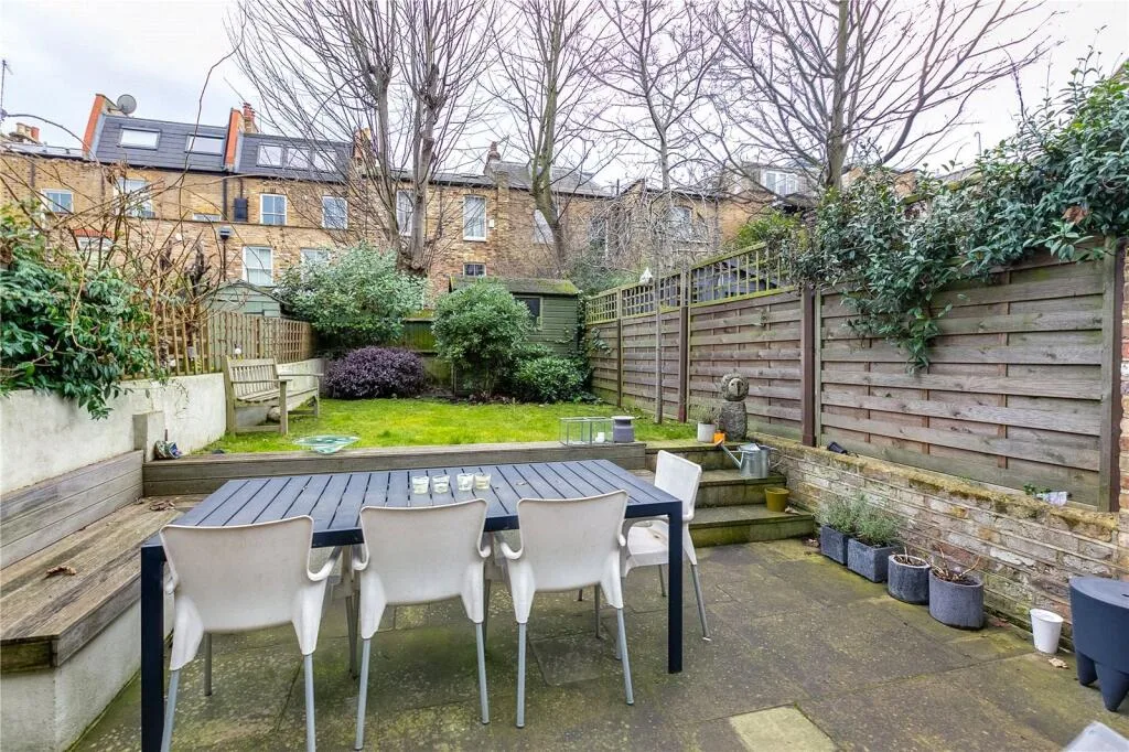 3 bedroom terraced house for rent