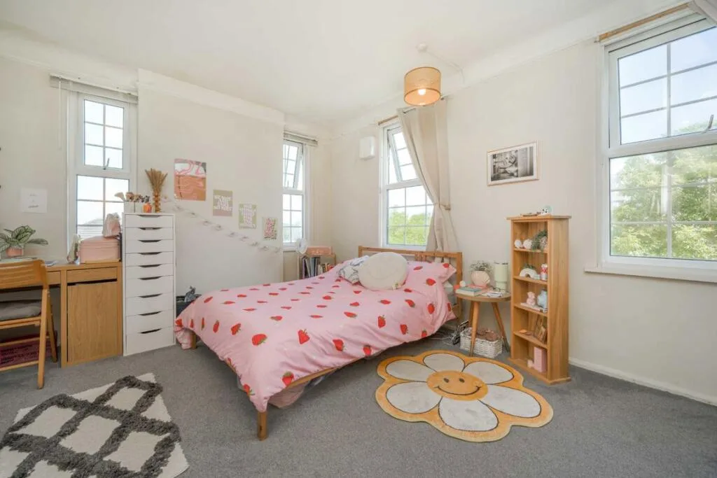 3 bedroom flat for rent