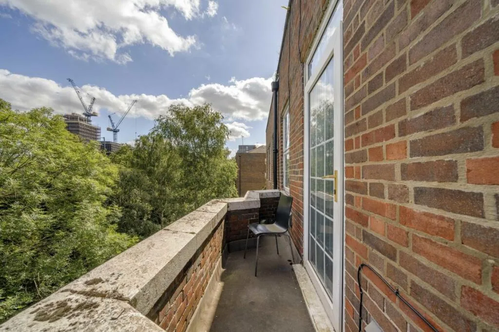 3 bedroom flat for rent