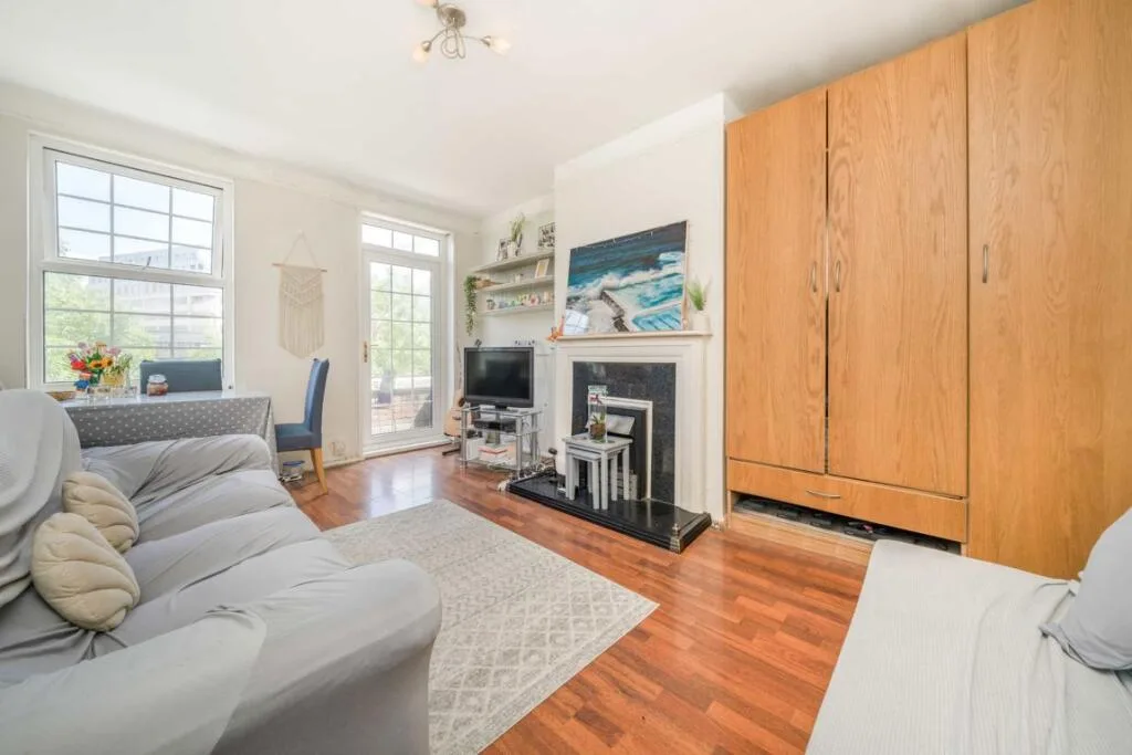 3 bedroom flat for rent